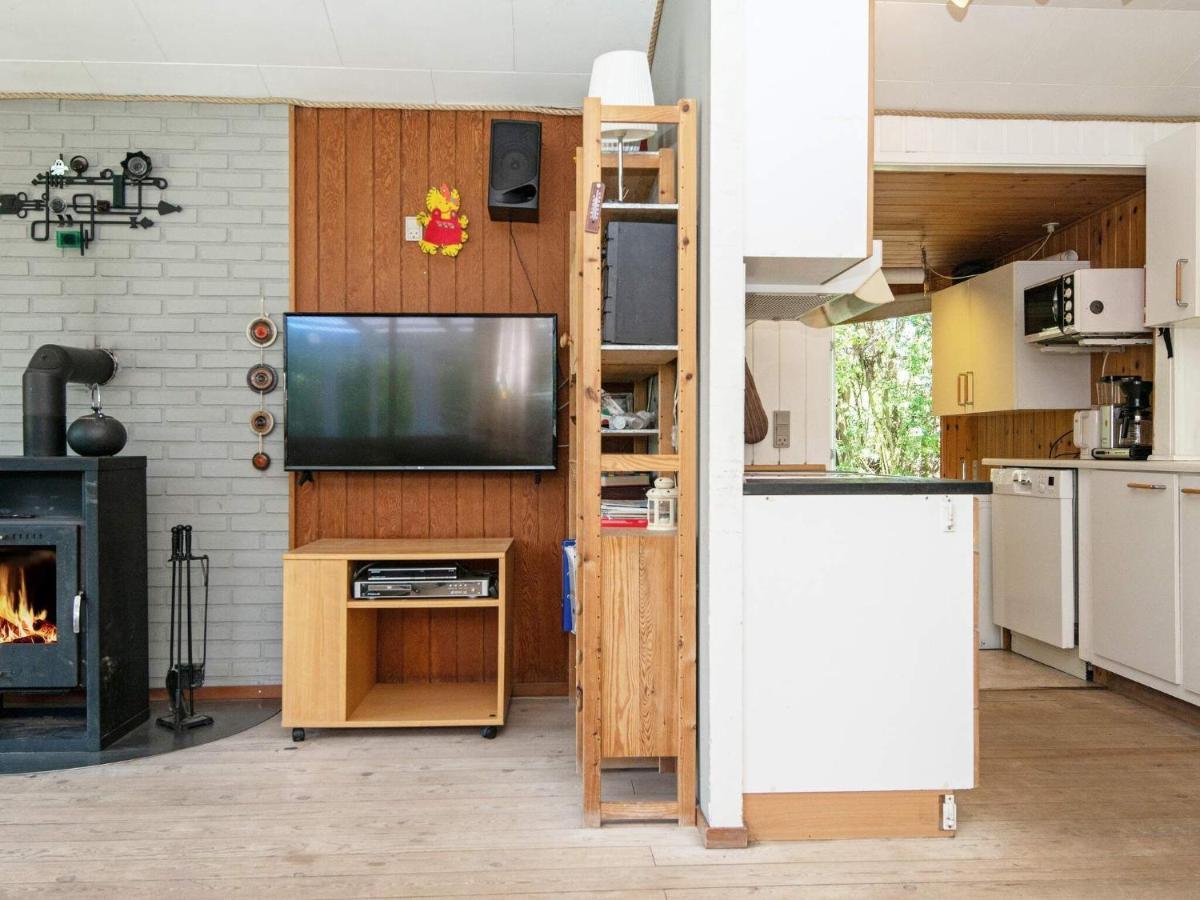 5 Person Holiday Home In Odder Esterno foto