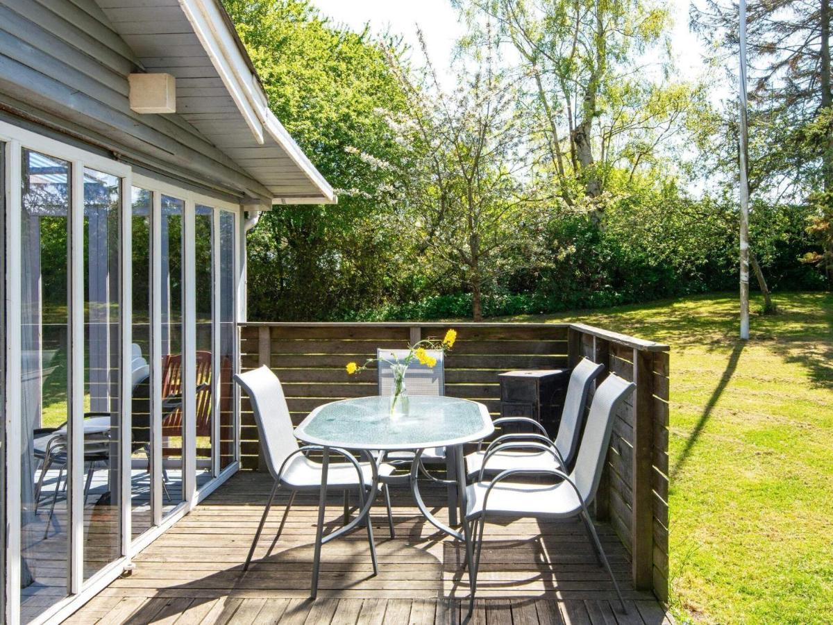 5 Person Holiday Home In Odder Esterno foto